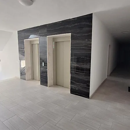 Appartement Three Above Sea